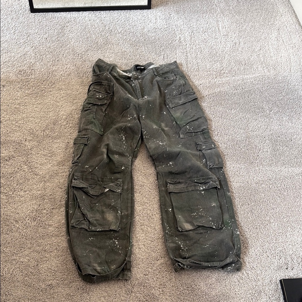 Fashion Nova Oversize Wide Leg Cargo Pants